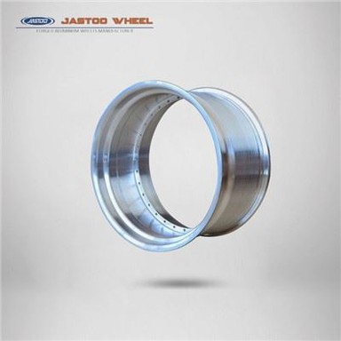 Kalts auto riteņu muca